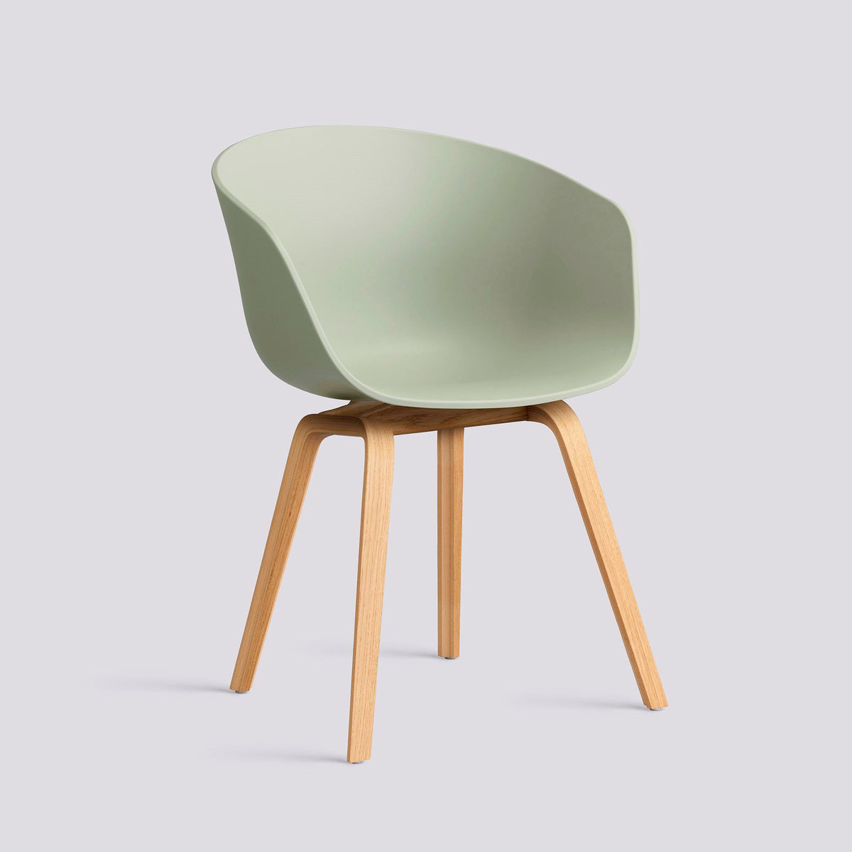 Chaise About A Chair AAC 22 de Hee Welling - Hay-Polypropylène recyclé Pastel green, placage de chêne laqué à l&