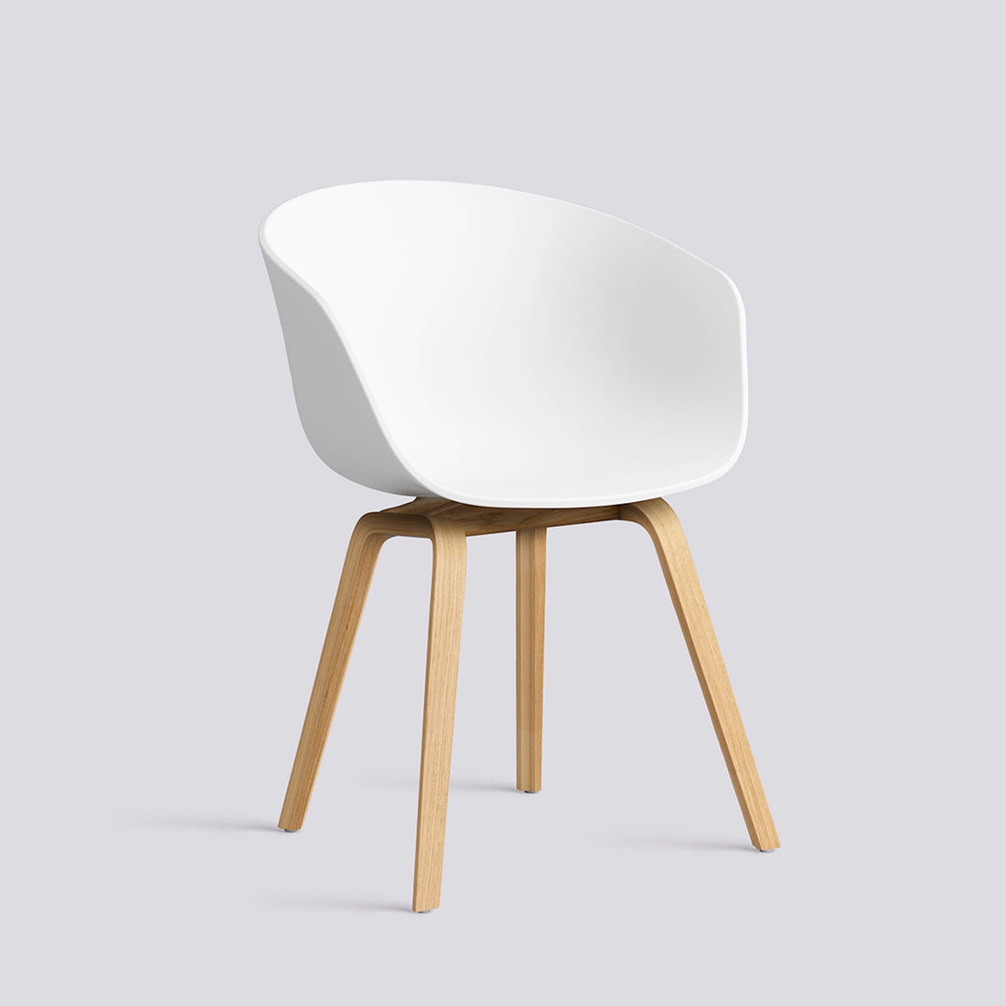 Chaise About A Chair AAC 22 de Hee Welling - Hay-Polypropylène recyclé blanc, placage de chêne laqué à l&