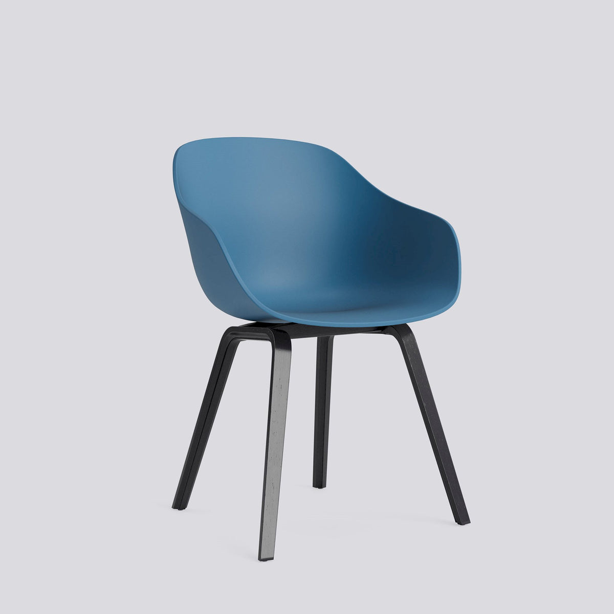 Chaise About A Chair AAC 222 de Hee Welling - Hay-Polypropylène recyclé Azure blue, placage de chêne laqué à l&