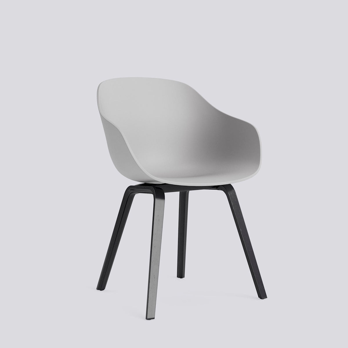 Chaise About A Chair AAC 222 de Hee Welling - Hay-Polypropylène recyclé Concrete grey, placage de chêne laqué à l&