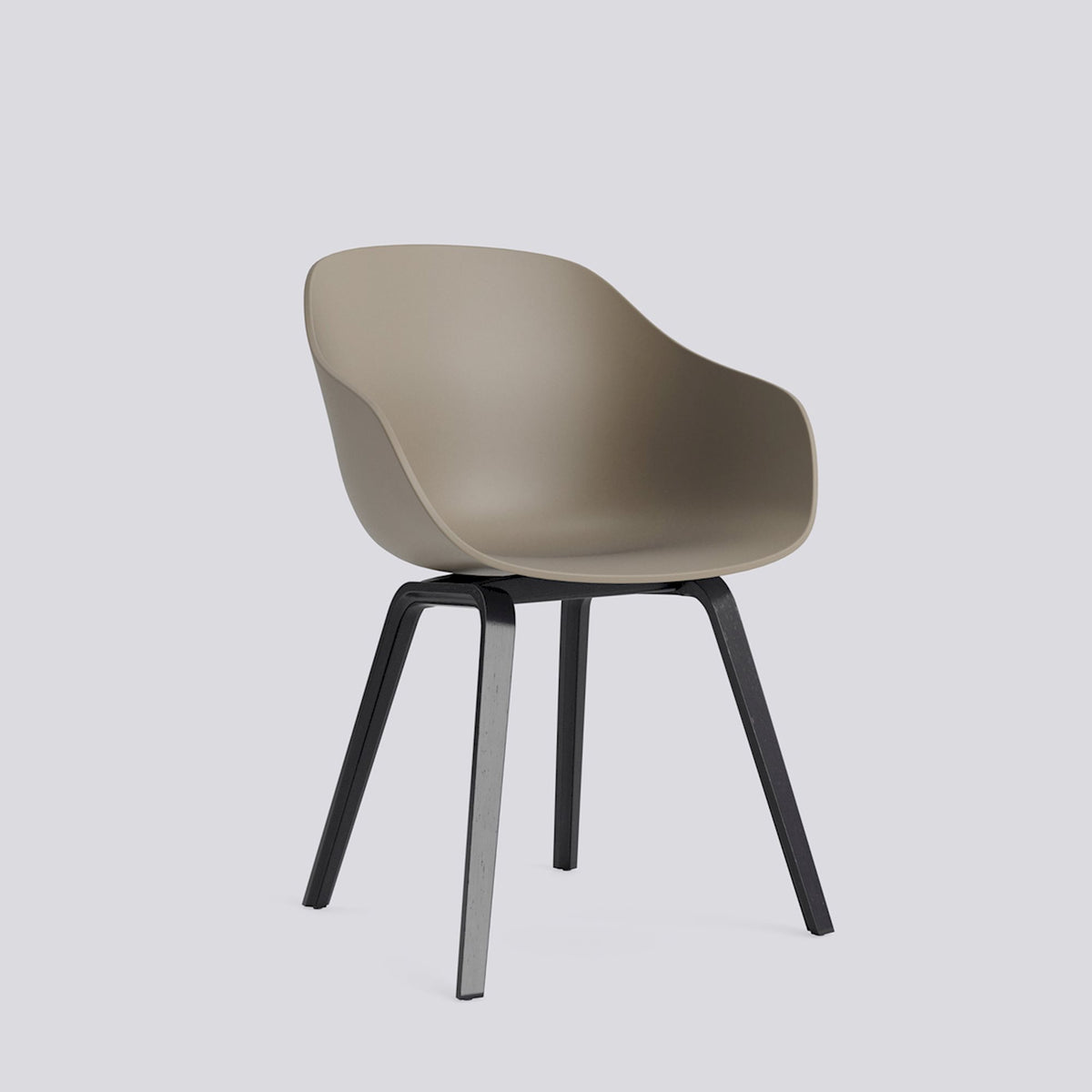 Chaise About A Chair AAC 222 de Hee Welling - Hay-Polypropylène recyclé Khaki, placage de chêne laqué à l&
