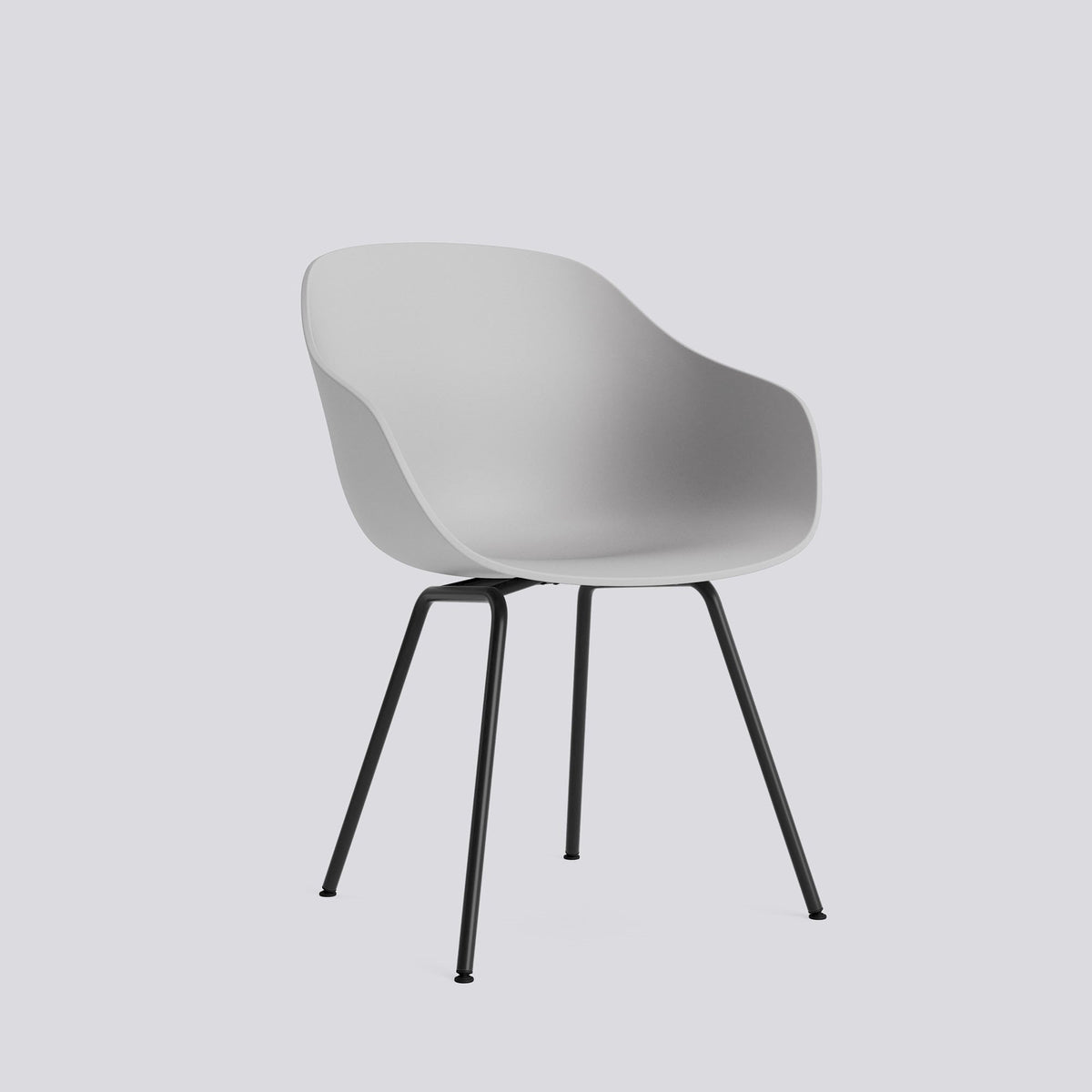 Chaise About A Chair AAC 226 de Hee Welling - Hay-Polypropylène recyclé Concrete grey, acier thermolaqué noir, piètement 4 pieds-The Woods Gallery