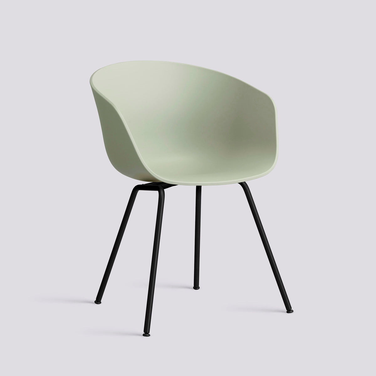 Chaise About A Chair AAC 26 de Hee Welling - Hay-Polypropylène recyclé Pastel green, acier thermolaqué noir, piètement 4 pieds-The Woods Gallery