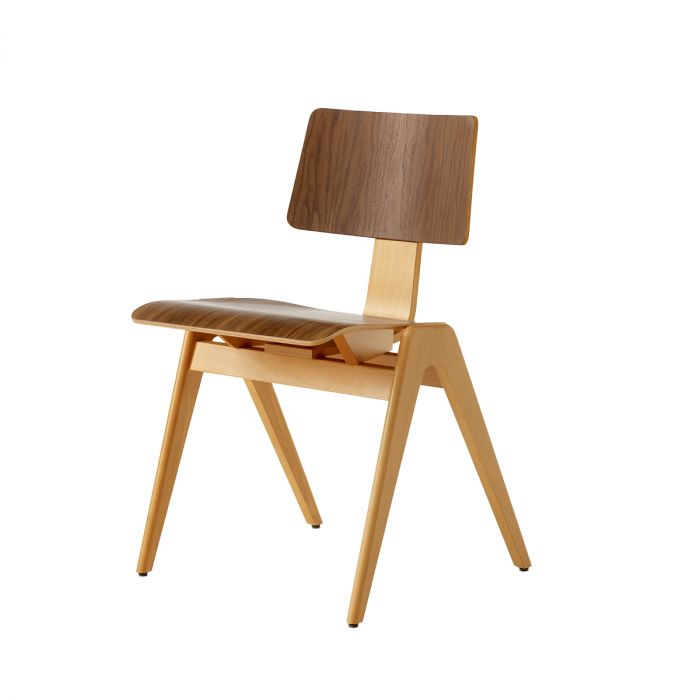 Chaise Daystak RD1 de Robin Day - &amp;Tradition-Noyer-The Woods Gallery