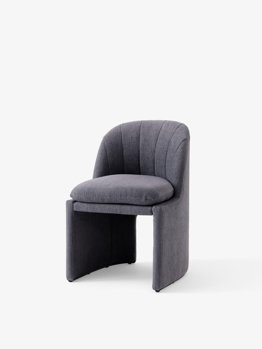 Chaise Loafer SC106 de Space Copenhagen - &amp;Tradition-Tissu groupe 4-The Woods Gallery