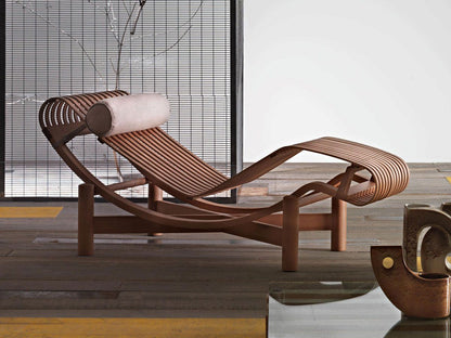 Chaise Longue Tokyo de Charlotte Perriand - Cassina-Bambou-Tapisserie Lipari Lin ivoire-The Woods Gallery