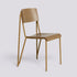 Chaise Petit Standart par Daniel Rybakken - Hay-vue de trois quarts sur fond clair-The Woods Gallery