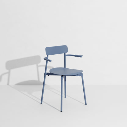Chaise avec accoudoirs Fromme de Tom Chung - Petite Friture-Bleu Pigeon-The Woods Gallery