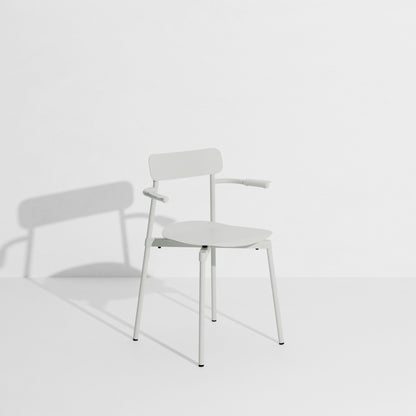 Chaise avec accoudoirs Fromme de Tom Chung - Petite Friture-Gris perle-The Woods Gallery