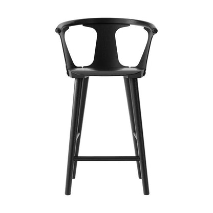Chaise de bar In Between SKY par Sami Kallio - &amp;Tradition-Chêne teinté noir-The Woods Gallery