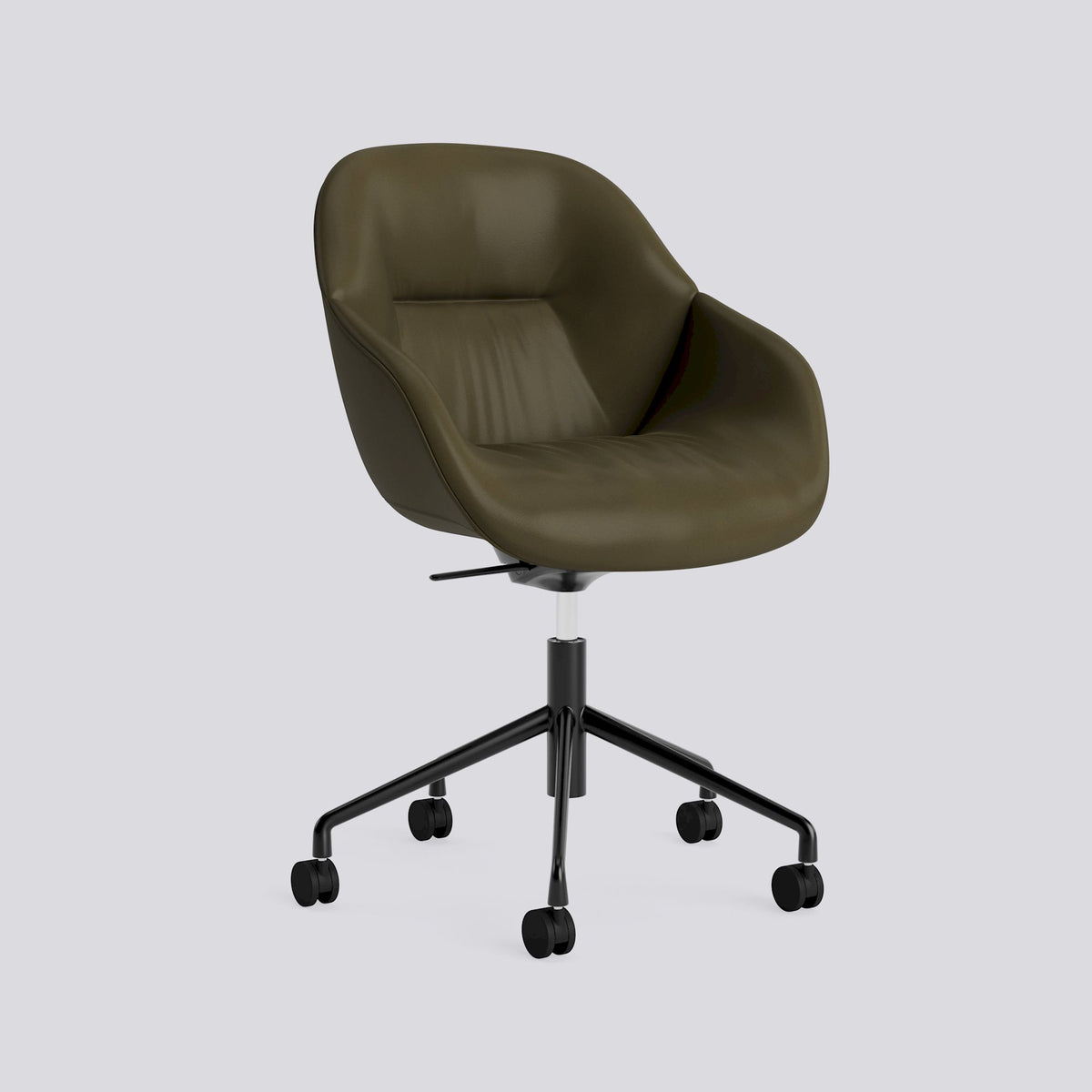 Chaise de bureau About A Chair AAC 155 de Hee Welling - Hay-Garnissage intégral matelassé Sense Forest, aluminium thermolaqué noir, piètement pivotant 5 branches à roulettes, vérin et bascule-The Woods Gallery