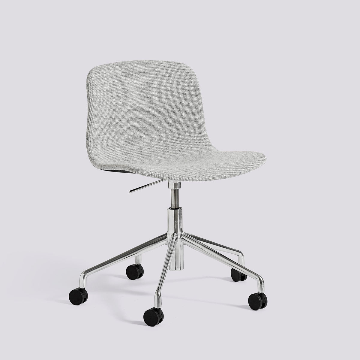 Chaise de bureau About A Chair AAC 51 de Hee Welling - Hay-Garnissage intégral Hallingdal 116, aluminium poli, piètement pivotant 5 branches à roulettes et vérin-The Woods Gallery