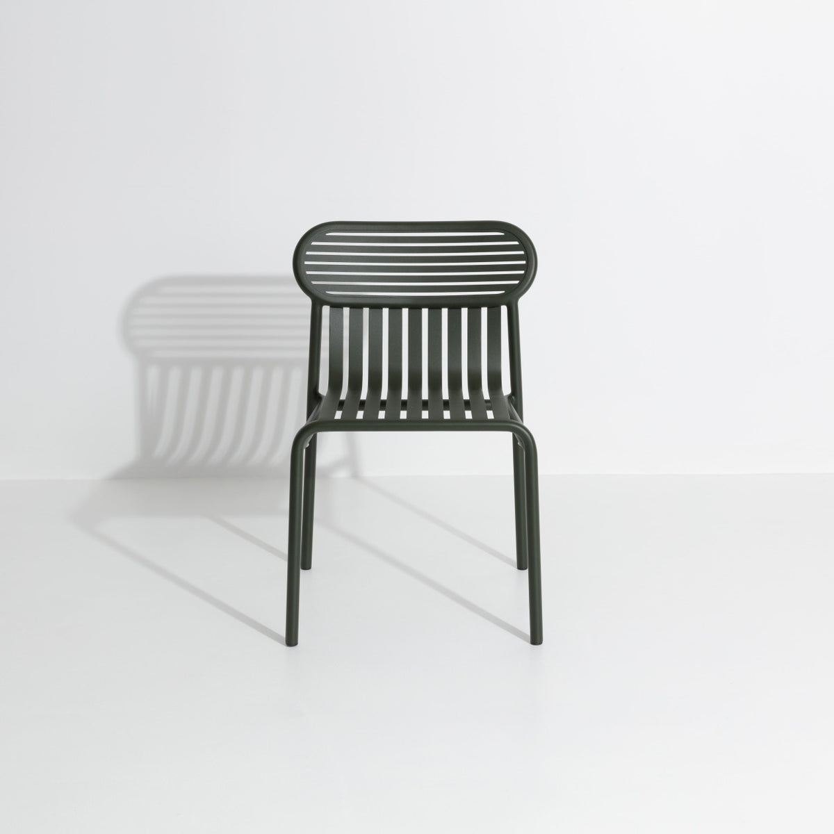 Chaise de jardin Week-End de Studio Brichet-Ziegler - Petite Friture-Vert bouteille-The Woods Gallery