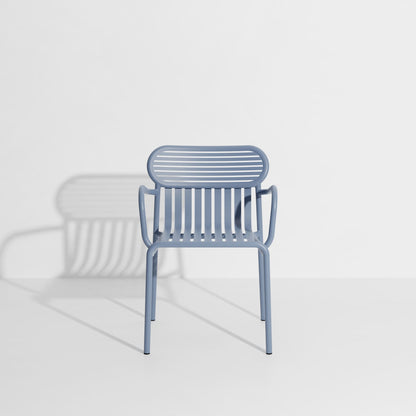 Chaise de jardin avec accoudoirs Week-End de Studio Brichet-Ziegler - Petite Friture-Bleu Pigeon-The Woods Gallery