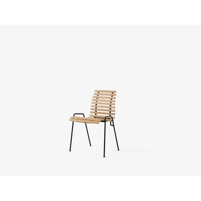 Chaise d'extérieur RFH RD4 de Robin Day - &Tradition-The Woods Gallery