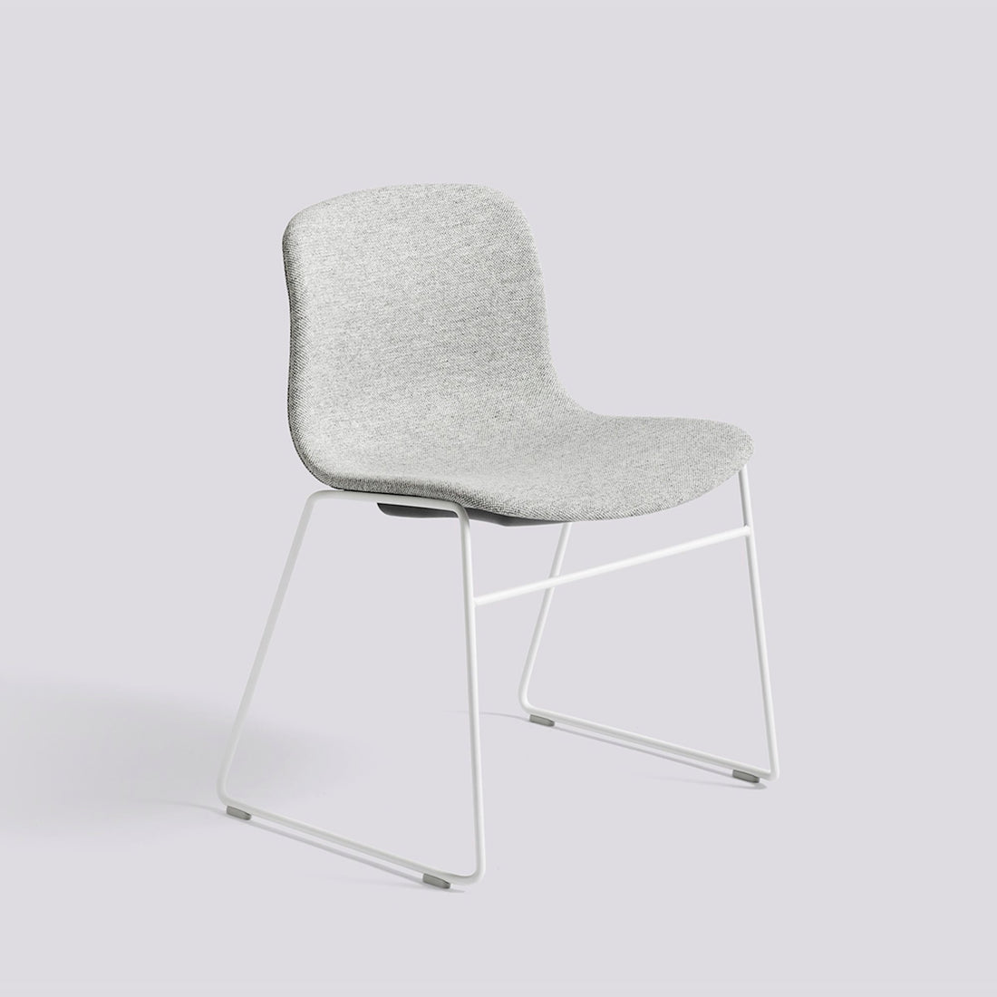 Chaise empilable About A Chair AAC 09 de Hee Welling - Hay-Garnissage intégral Hallingdal 116, acier thermolaqué blanc, piètement luge-The Woods Gallery