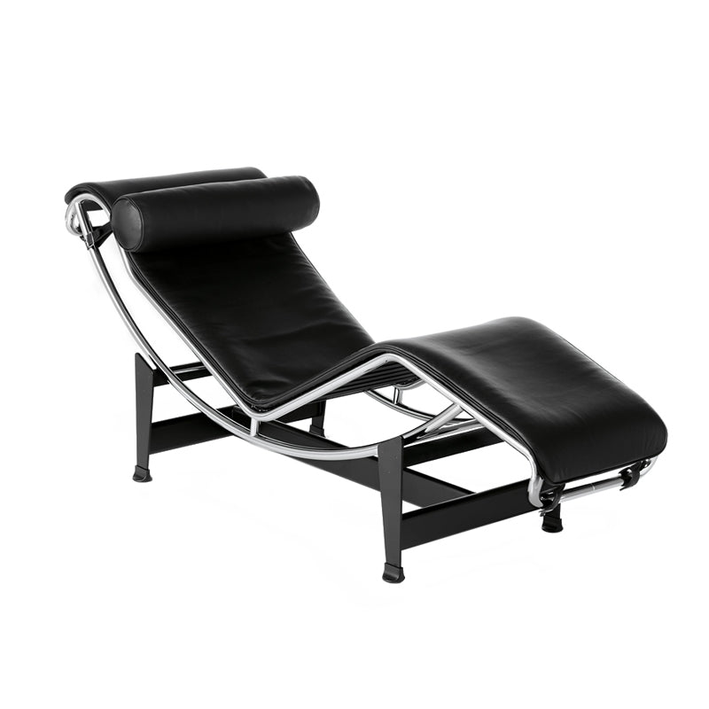Chaise longue "4" en cuir - Cassina-vue de trois quarts, cuir noir et acier chromé-Cassina