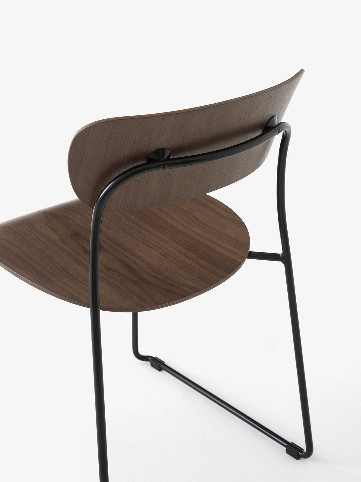 Chaise luge Pavilion AV51 d&