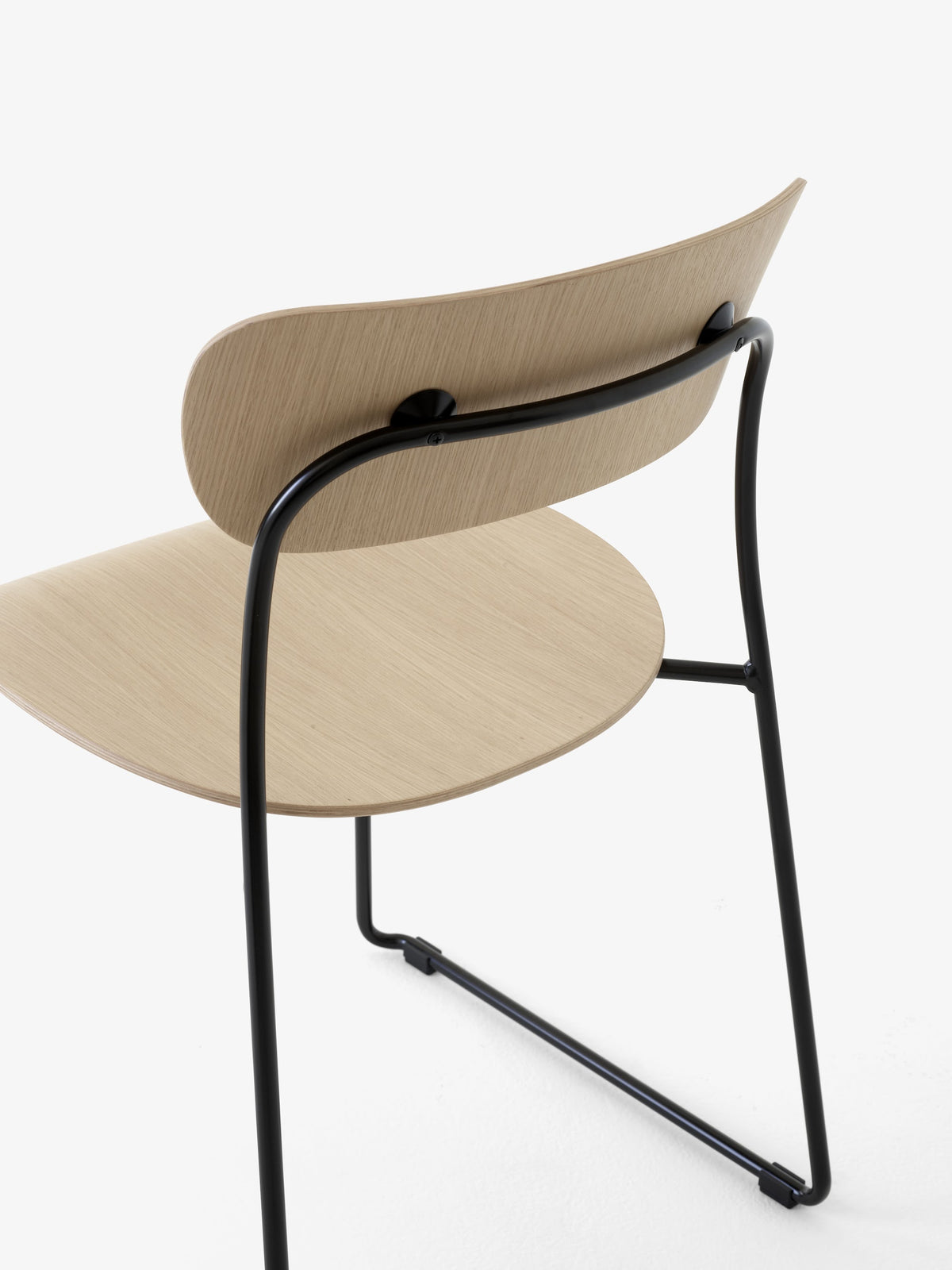 Chaise luge Pavilion AV51 d&