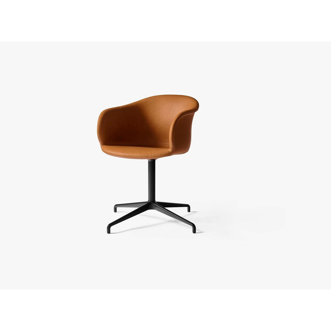 Chaise pivotante Elefy JH33 de Jaime Hayon - &amp;Tradition-Noir-Cuir groupe 2-The Woods Gallery