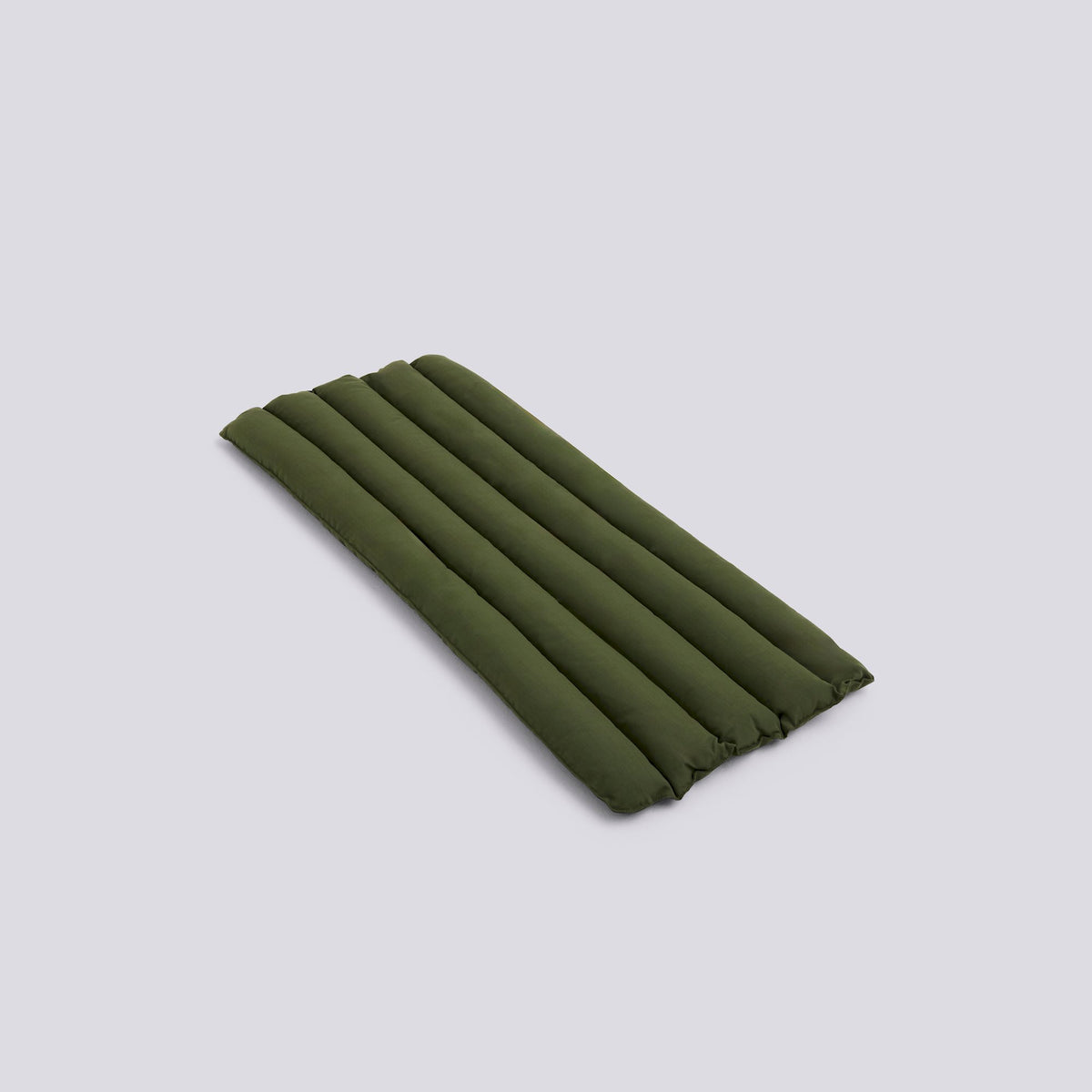 Coussin Soft Quilted pour banc de table Palissade - Hay-Olive vue studio-The Woods Gallery