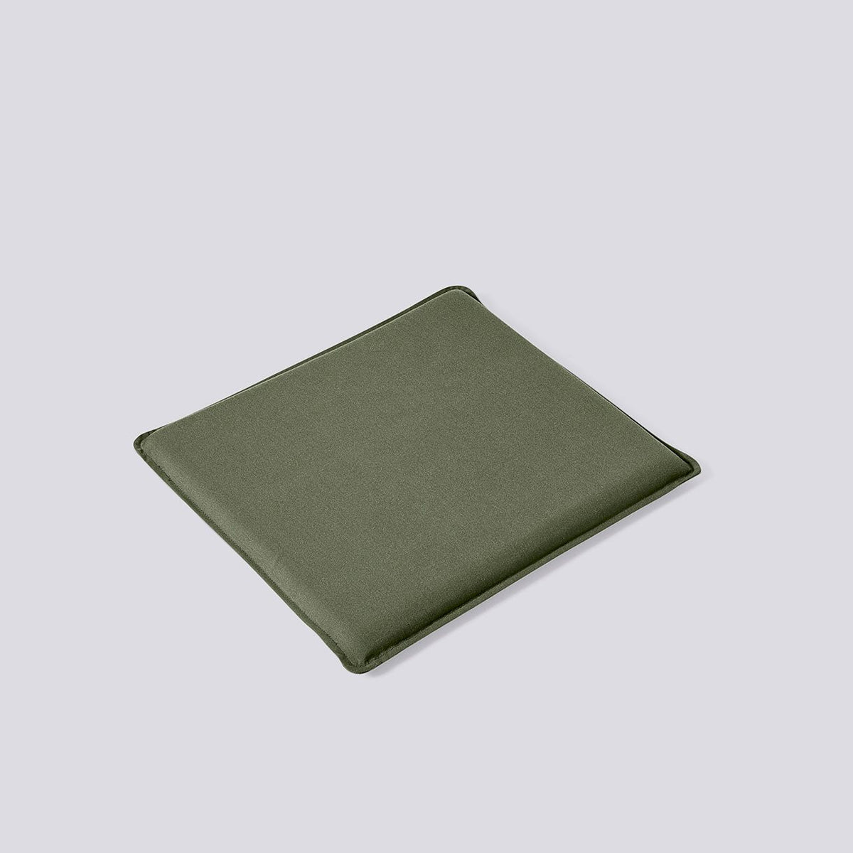 Coussin de banc Palissade Park de Ronan et Erwan Bouroullec - Hay-Olive vue studio-The Woods Gallery