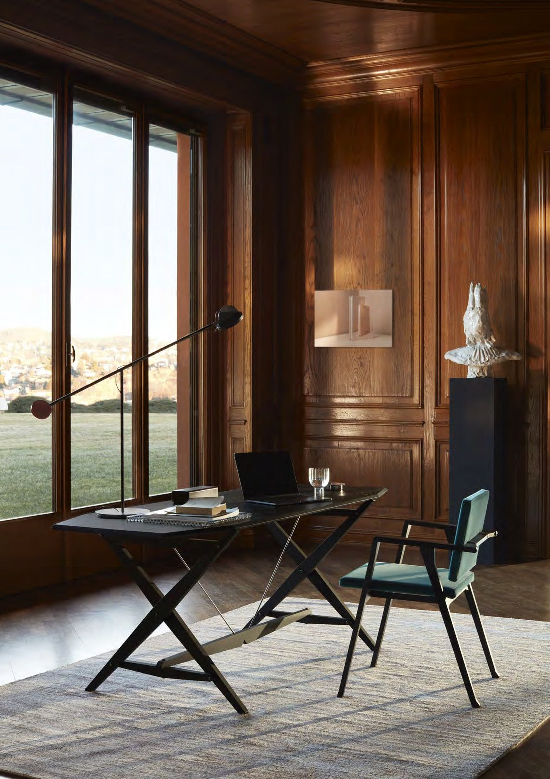 Bureau 833 Cavalletto de Franco Albini - Cassina-ambiance catalogue Cassina 2026-The Woods Gallery