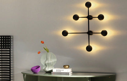 Applique Dot Pattern Light de Charles et Ray Eames - Cassina-ambiance catalogue Cassina 2026-The Woods Gallery