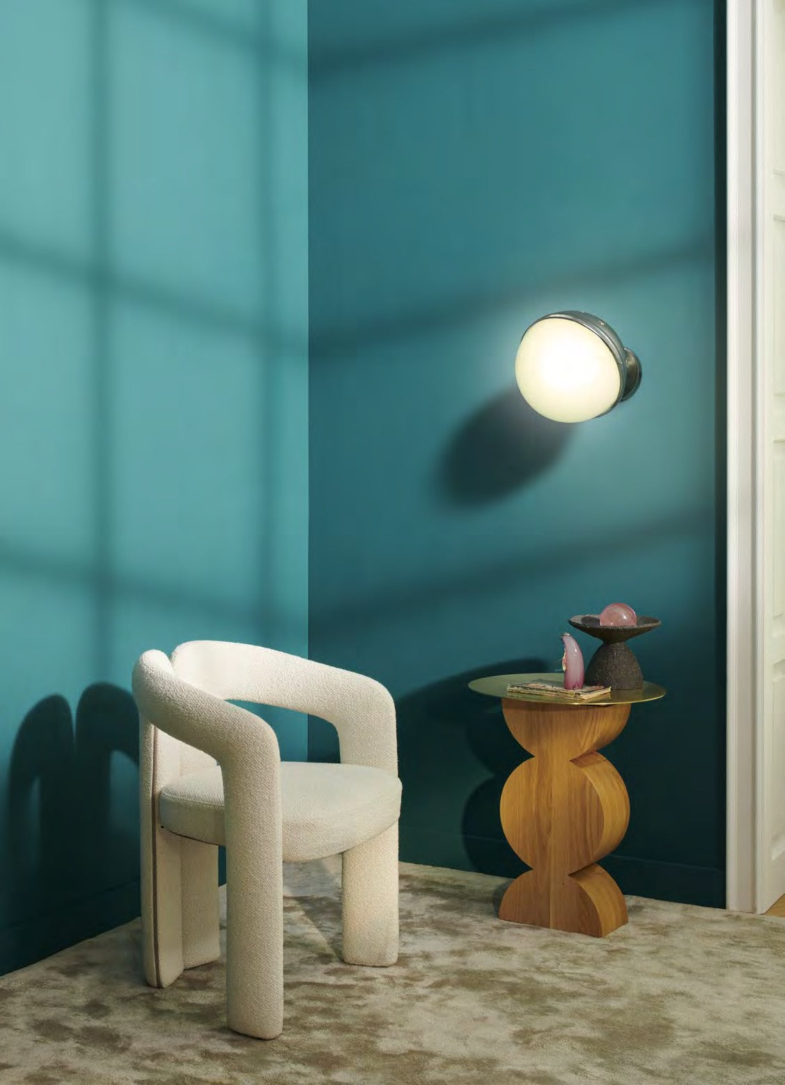 Applique Helena de Charles Eames - Cassina-ambiance catalogue Cassina 2026-The Woods Gallery
