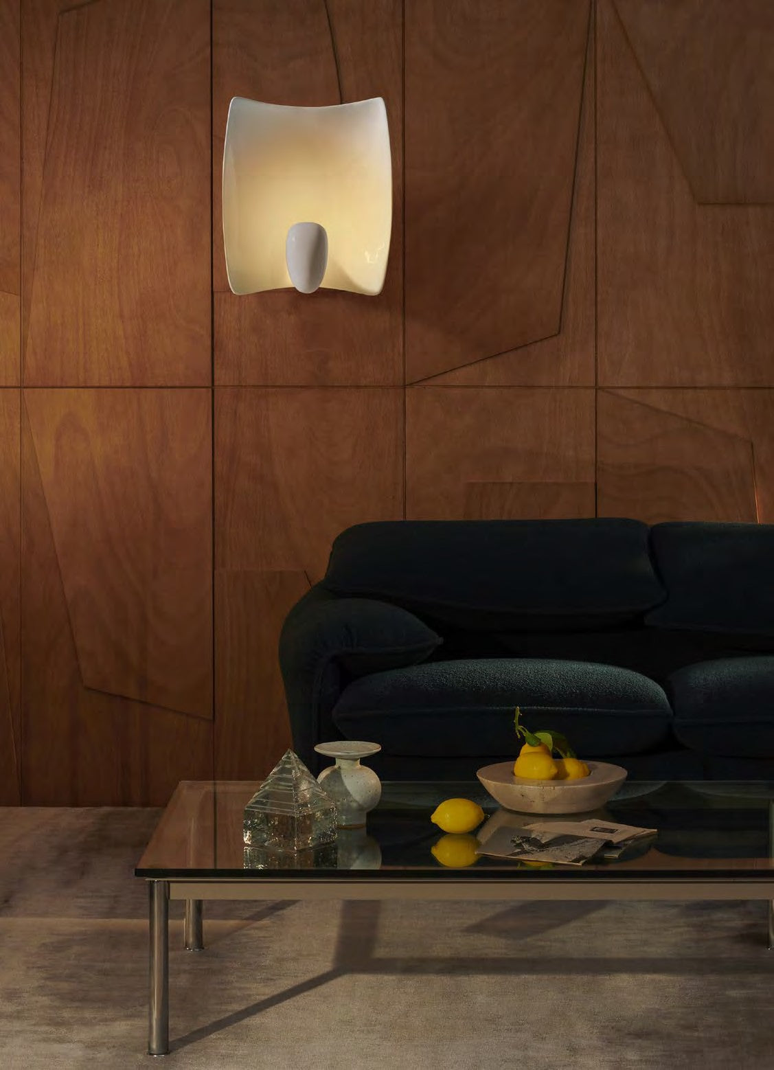 Applique Valor.S de Philippe Starck - Cassina-ambiance catalogue Cassina 2026-The Woods Gallery