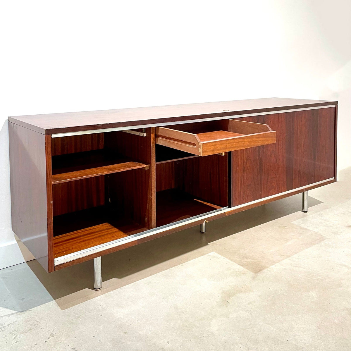 Enfilade de George Nelson en palissandre - Herman Miller - Vintage-The Woods Gallery