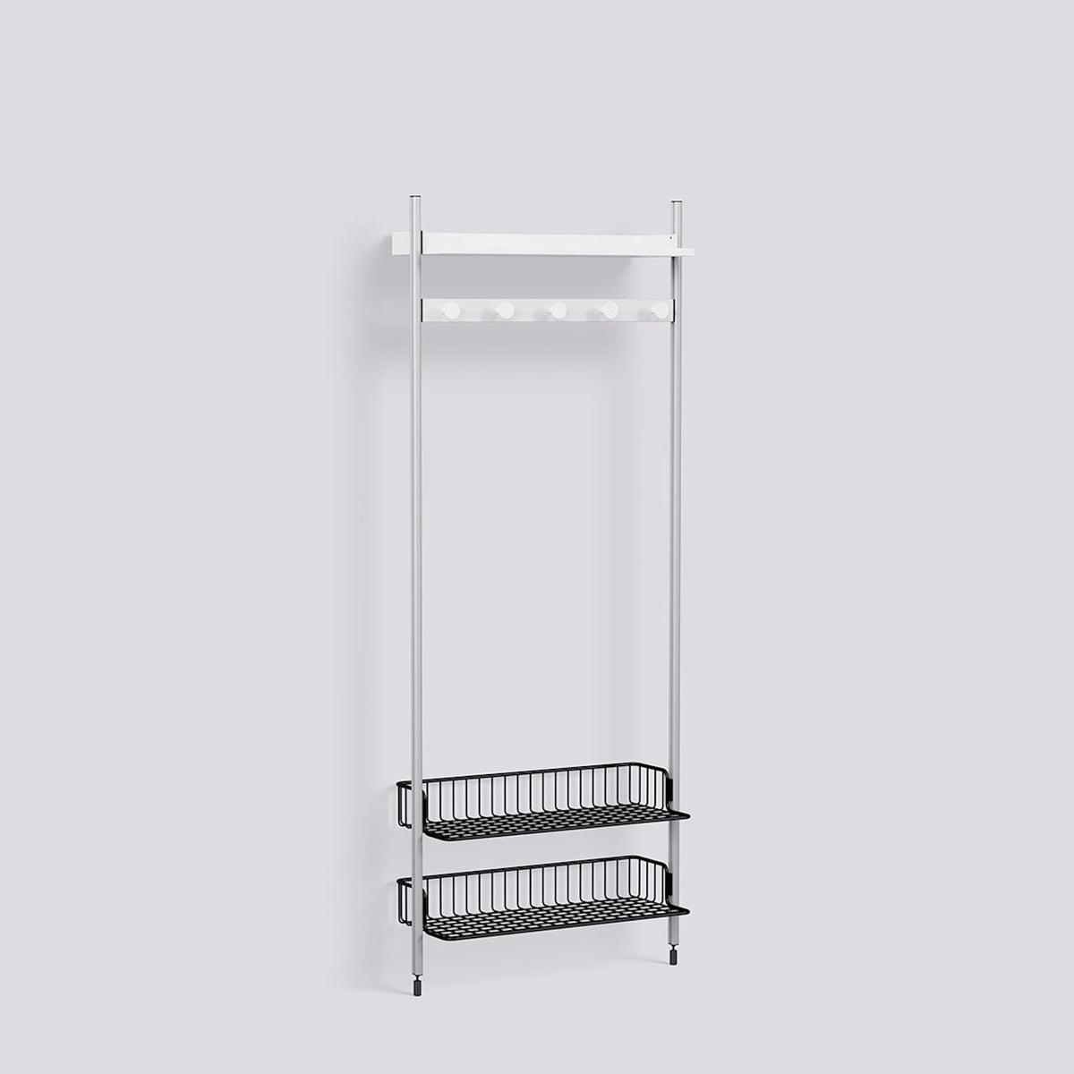 Étagère modulable Pier System 1051 1 colonne de Ronan et Erwan Bouroullec - Hay-Acier laqué blanc, profilé aluminium anodisé naturel - Acier laqué noir-The Woods Gallery