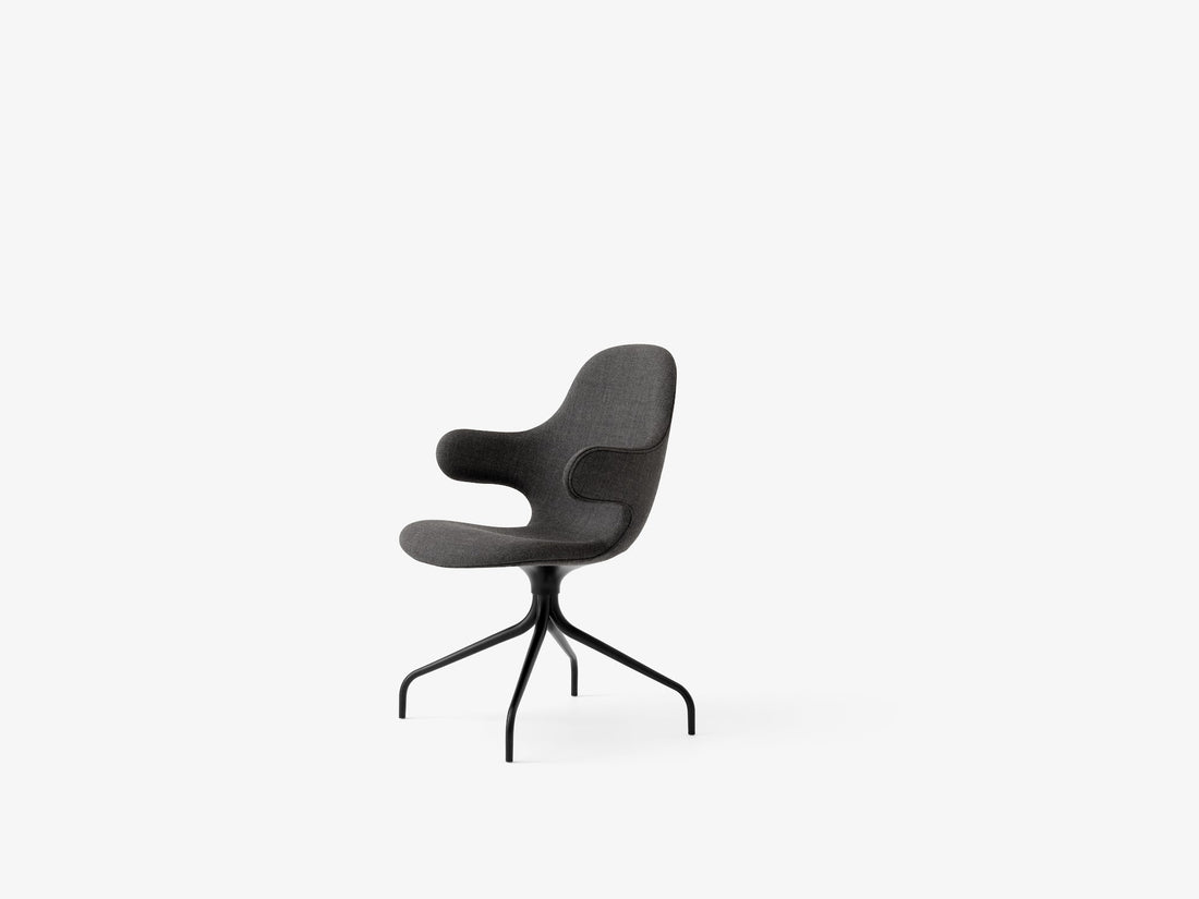 Fauteuil Catch JH1 de Jaime Hayon - &amp;Tradition-Base pivotante noire-Tissu groupe 1-The Woods Gallery
