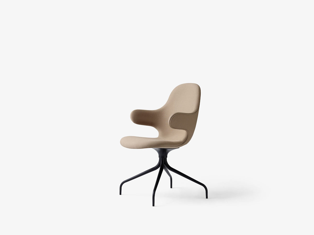 Fauteuil Catch JH1 de Jaime Hayon - &amp;Tradition-Pieds chêne huilé-Tissu groupe 1-The Woods Gallery