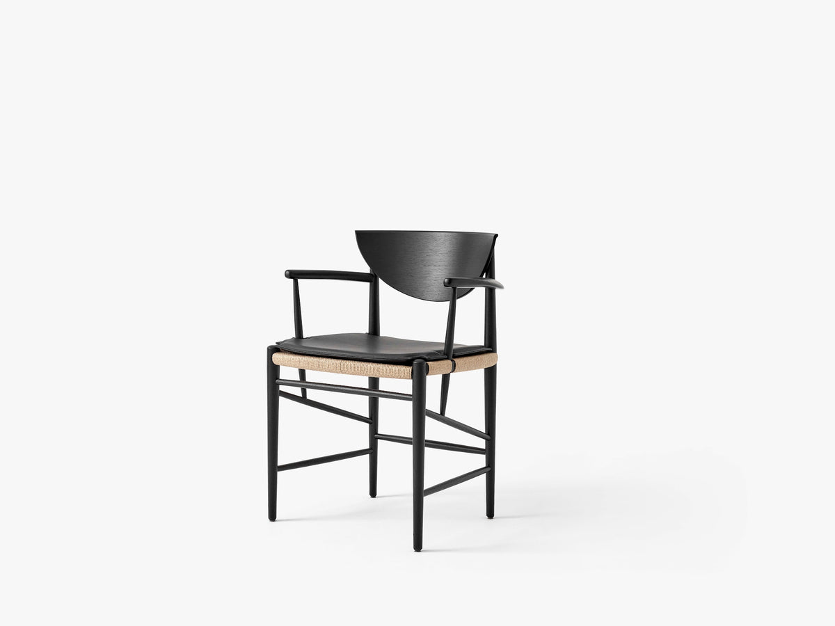 Fauteuil Drawn HM4 de Hvidt &amp; Mølgaard - &amp;Tradition-Chêne huilé-The Woods Gallery