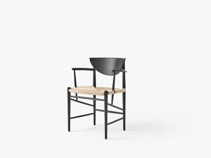 Fauteuil Drawn HM4 de Hvidt &amp; Mølgaard - &amp;Tradition-Chêne laqué noir-The Woods Gallery