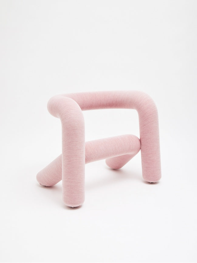 Fauteuil Extra Bold couleurs mélangées de Big Game - Moustache-Bleu-Rouge-The Woods Gallery