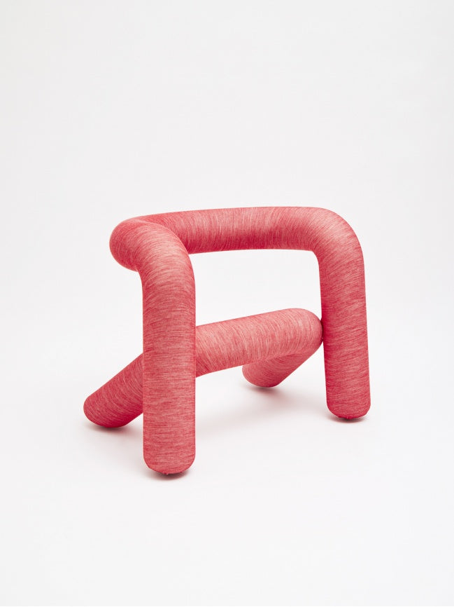 Fauteuil Extra Bold couleurs mélangées de Big Game - Moustache-Bleu-Rouge-The Woods Gallery