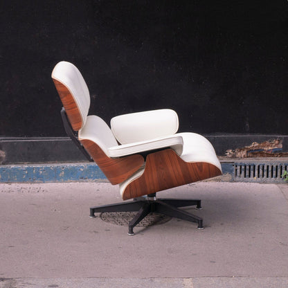 Fauteuil Lounge Chair Blanc de Charles &amp; Ray Eames édition 2018 Herman Miller - Herman Miller-The Woods Gallery