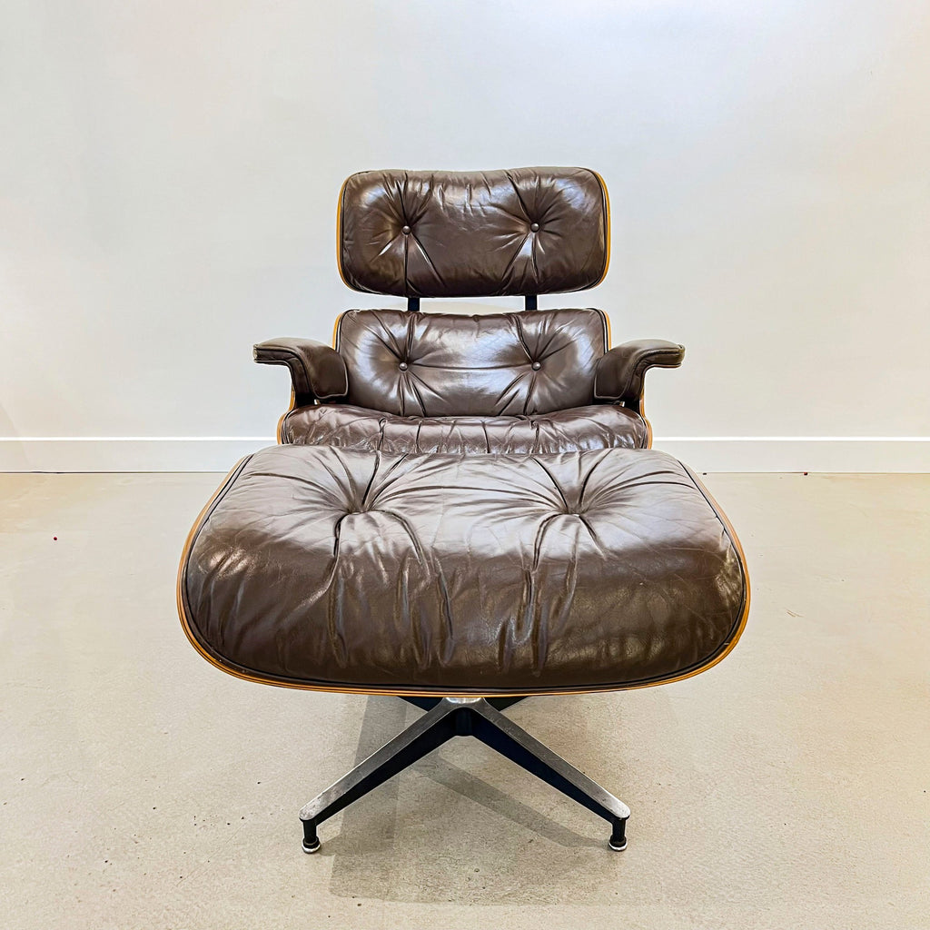 Fauteuil Lounge Chair Marron de Charles & Ray Eames - Herman Miller - Vintage 1970-The Woods Gallery
