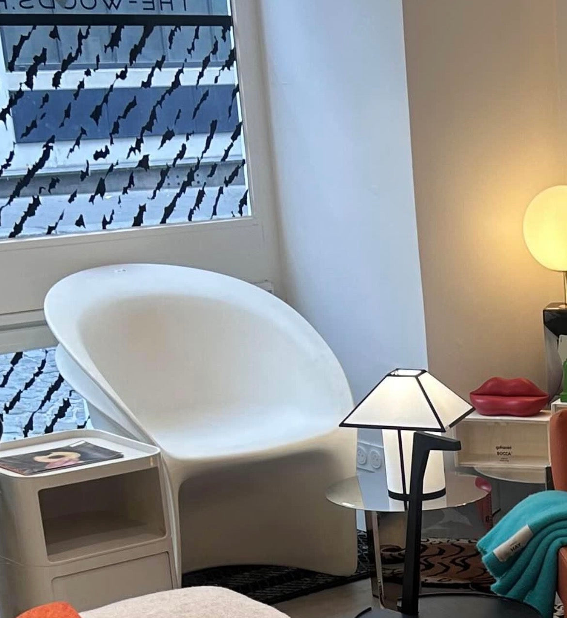 Fauteuil Modesty blanc - Driade - modèle d&