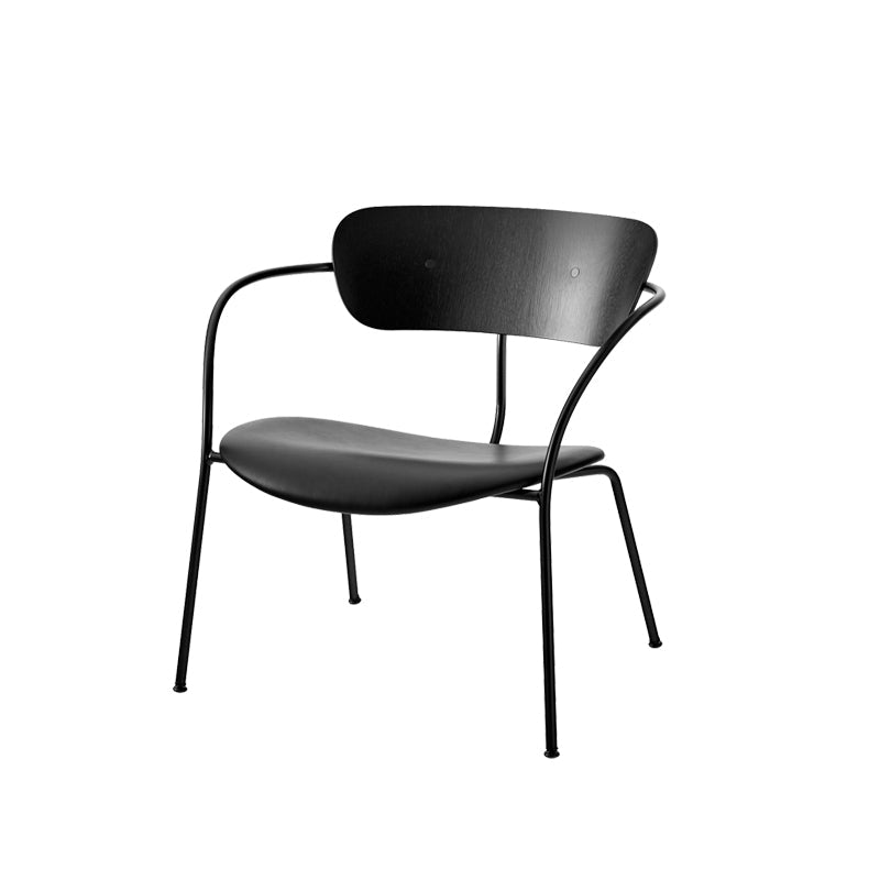 Fauteuil Pavilion AV6 par Anderssen &amp; Voll - &amp;Tradition-Cuir Noir - détails Noir-The Woods Gallery