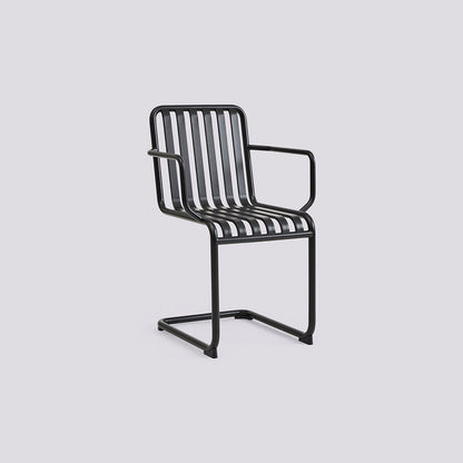 Fauteuil Palissade Cantilever de Ronan et Erwan Bouroullec - Hay-Anthracite vue studio-The Woods Gallery