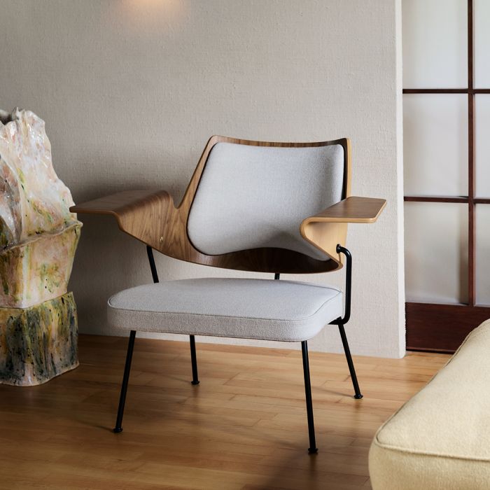 Fauteuil RFH RD8 par Robin Day - &amp;Tradition-Noyer/Hallingdal 227-The Woods Gallery
