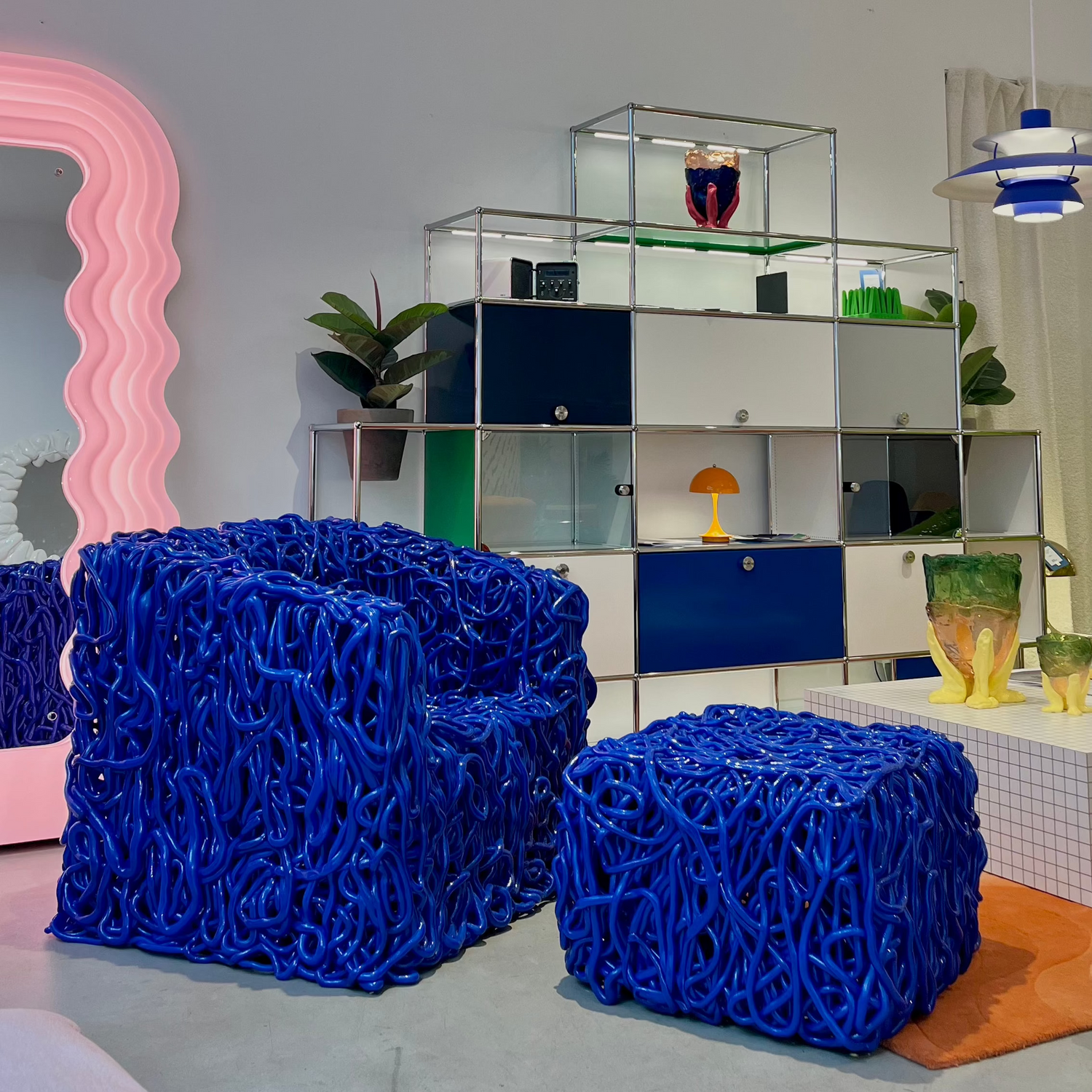 Fauteuil Senzafine par Gaetano Pesce - Meritalia-Bleu-The Woods Gallery