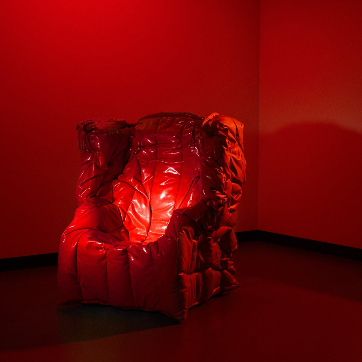Fauteuil Shadow par Gaetano Pesce - Meritalia-Rouge-The Woods Gallery