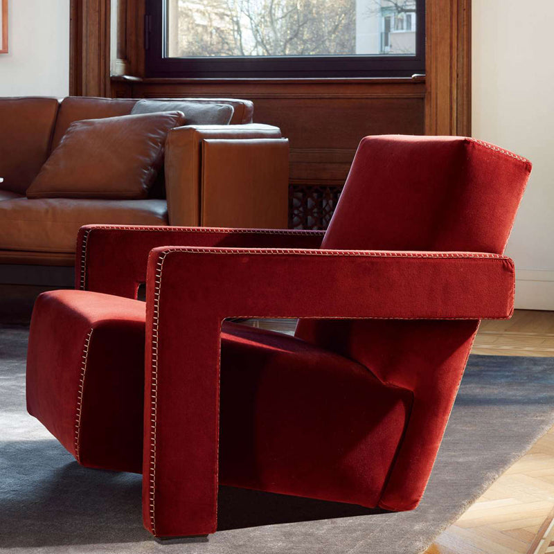 Fauteuil Utrecht de Gerrit Thomas Rietveld - Cassina-Rouge-The Woods Gallery