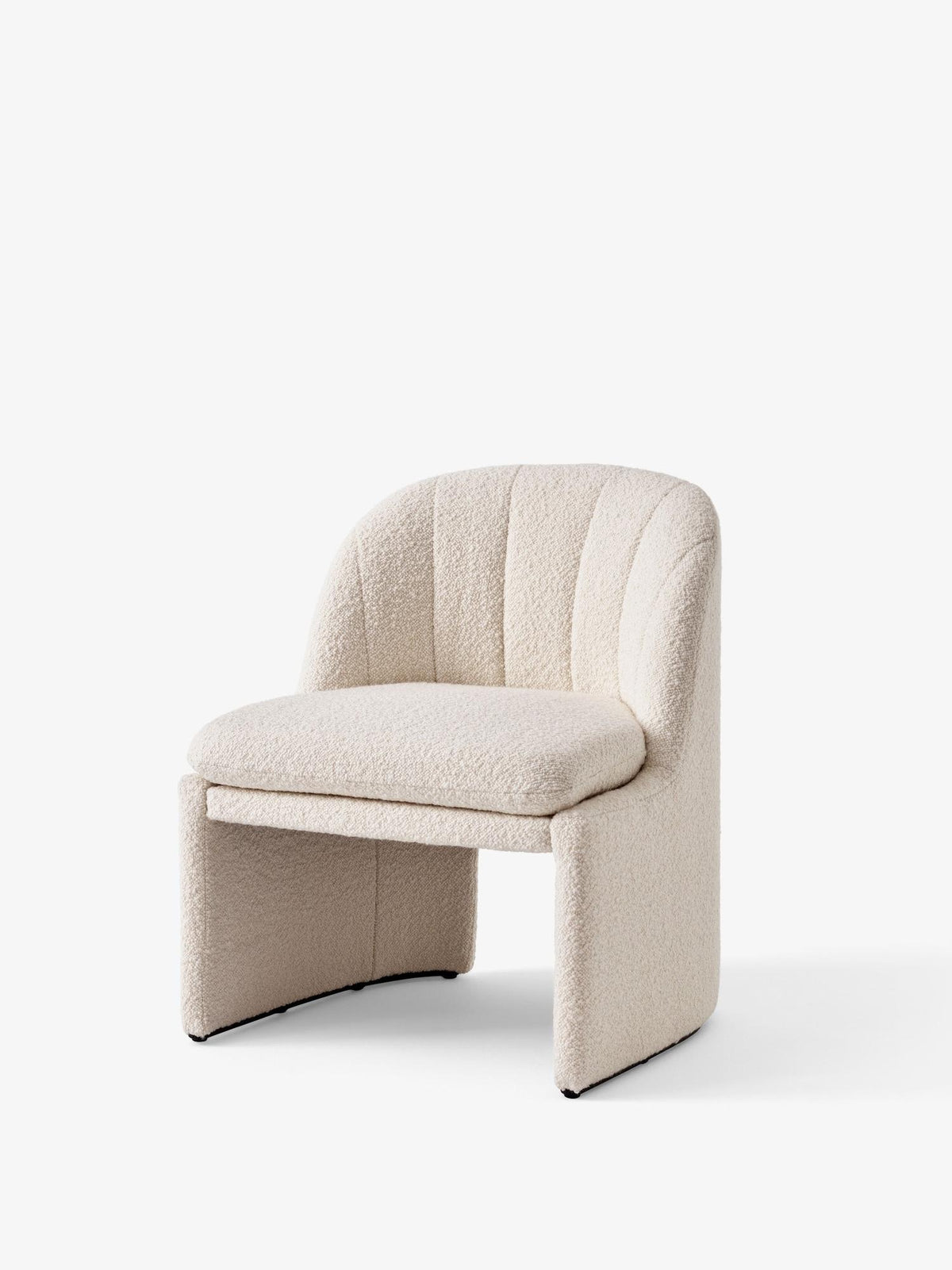 Fauteuil club Loafer SC107 de Space Copenhagen - &amp;Tradition-Tissu groupe 1-The Woods Gallery