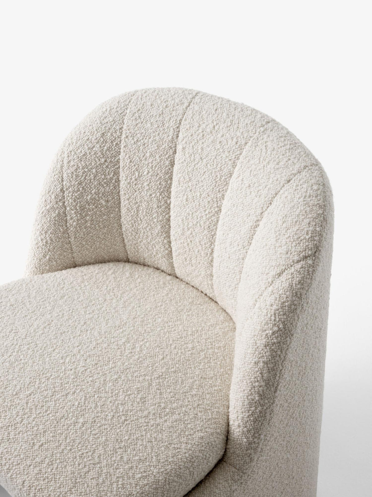 Fauteuil club Loafer SC107 de Space Copenhagen - &amp;Tradition-Tissu groupe 1-The Woods Gallery