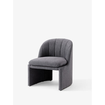 Fauteuil club Loafer SC107 de Space Copenhagen - &Tradition-Tissu groupe 4-The Woods Gallery